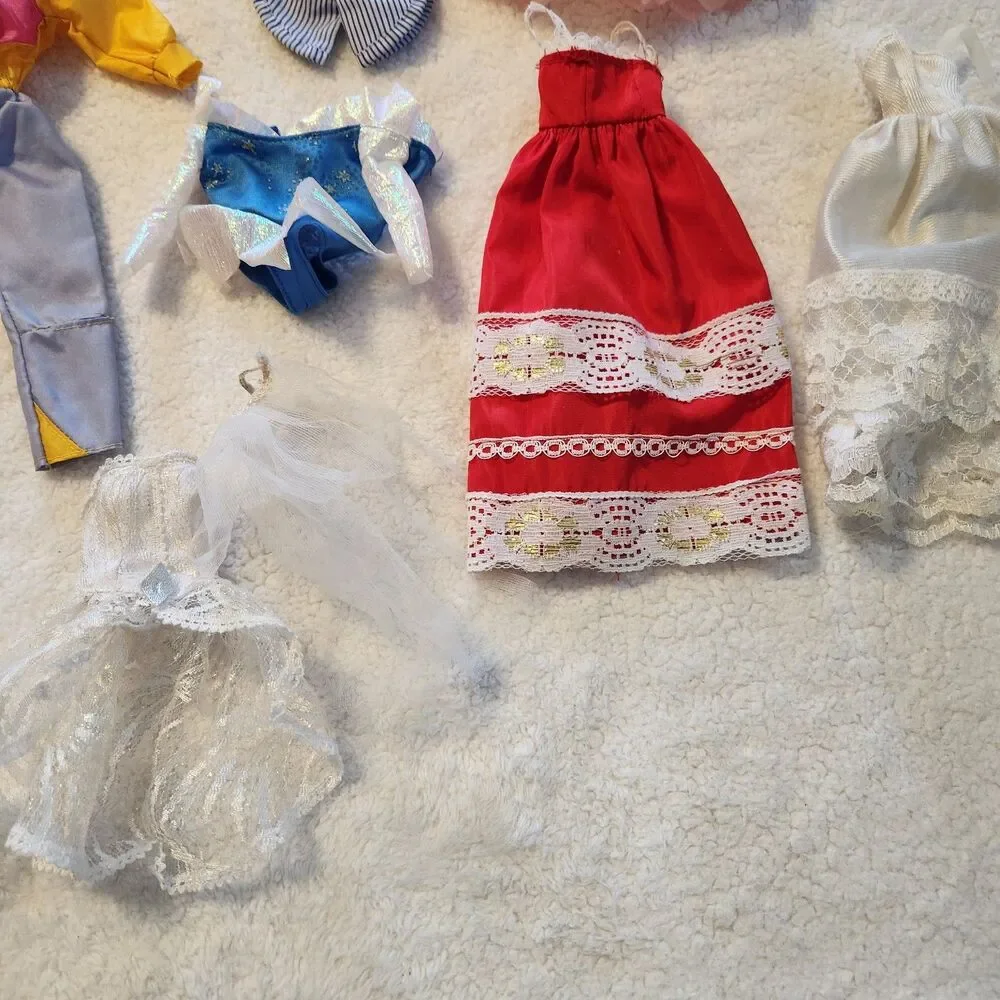 Vintage Mixed Lot Of 16 Pieces of Barbie, Clone, Handmade & Others Clothing